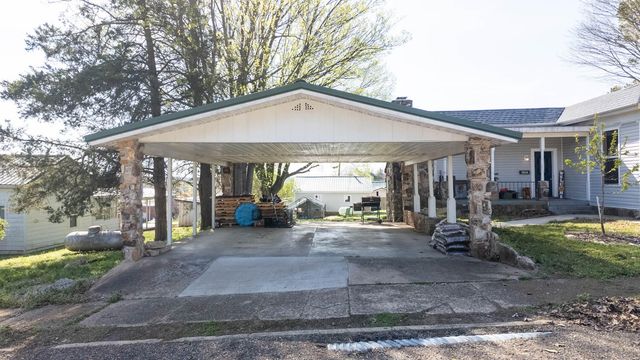 213 Arch, Thayer, MO 65791