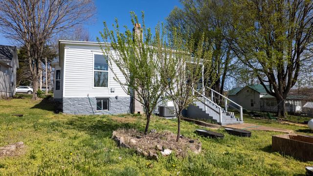 213 Arch, Thayer, MO 65791