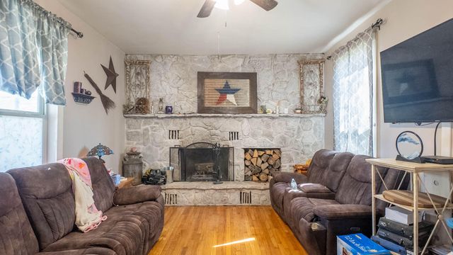 213 Arch, Thayer, MO 65791