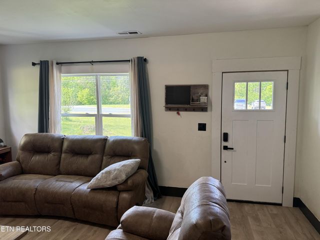 1136 Highway 70 E, Crossville, TN 38555