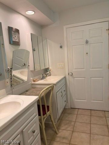 10060 Broadview Road, Broadview Heights, OH 44147