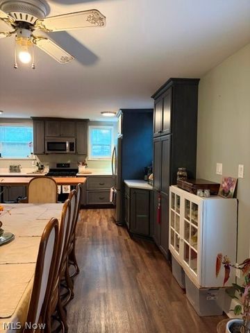 10060 Broadview Road, Broadview Heights, OH 44147