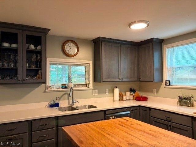 10060 Broadview Road, Broadview Heights, OH 44147