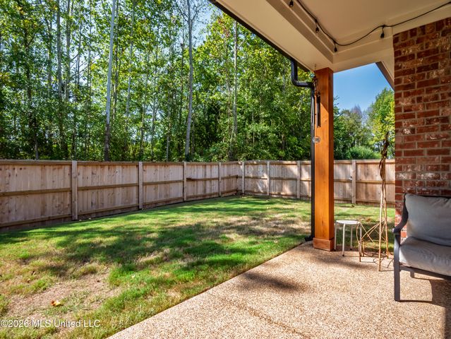 6099 Hickory Point Drive, Walls, MS 38680