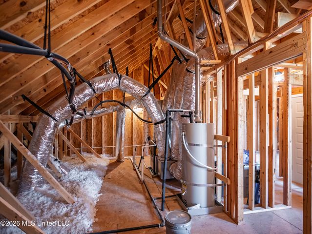 6099 Hickory Point Drive, Walls, MS 38680