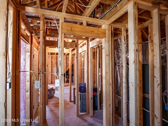 6099 Hickory Point Drive, Walls, MS 38680