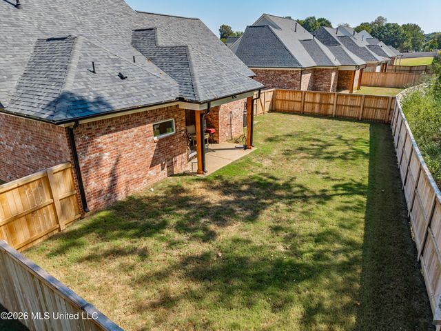 6099 Hickory Point Drive, Walls, MS 38680