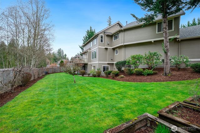 24502 NE 27th Place, Sammamish, WA 98074