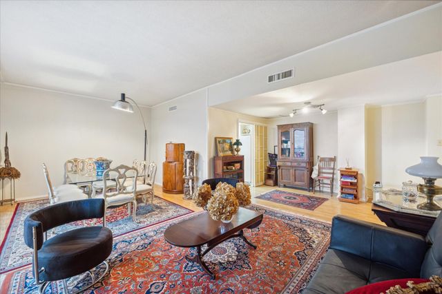 1801 Lavaca ST 7L, Austin, TX 78701