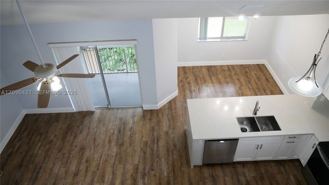 832 NW 92nd Ave 932, Plantation, FL 33324
