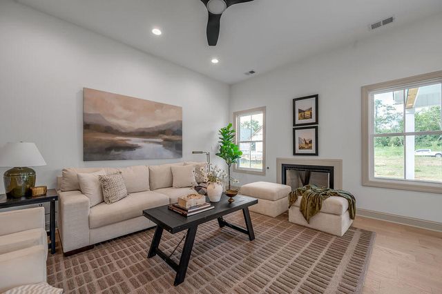 4137 Meadowlark Road, Lexington, KY 40509
