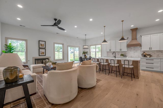 4137 Meadowlark Road, Lexington, KY 40509