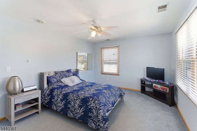 7 Franklin St, Little Ferry Boro, NJ 07643
