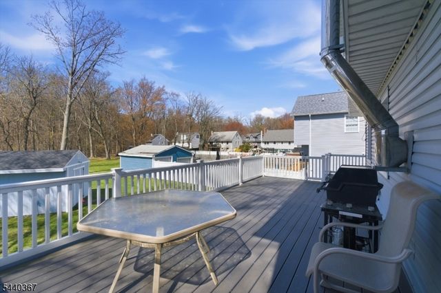 7 Franklin St, Little Ferry Boro, NJ 07643