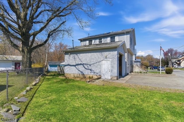 7 Franklin St, Little Ferry Boro, NJ 07643