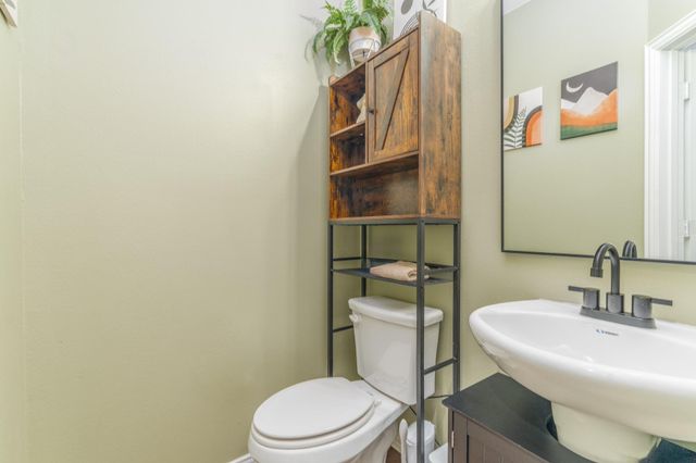 2318 Perkins Crossing Drive, Conroe, TX 77304