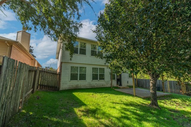 2318 Perkins Crossing Drive, Conroe, TX 77304