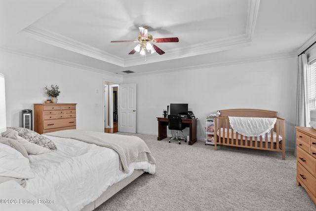 102 Lakeshore Dr, Bardstown, KY 40004
