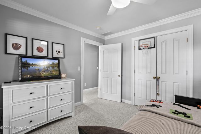 102 Lakeshore Dr, Bardstown, KY 40004