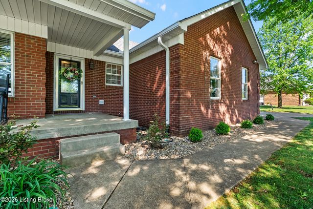 102 Lakeshore Dr, Bardstown, KY 40004