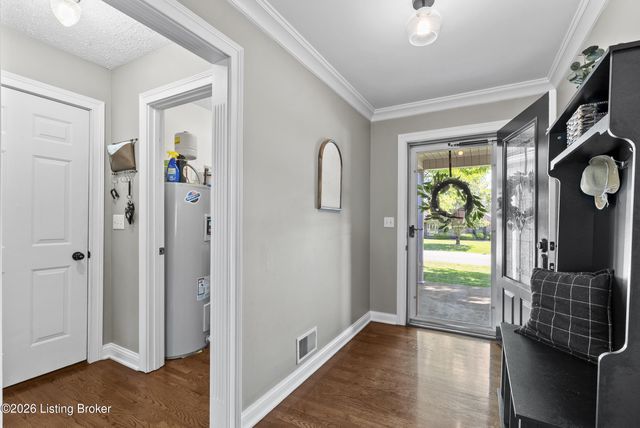 102 Lakeshore Dr, Bardstown, KY 40004