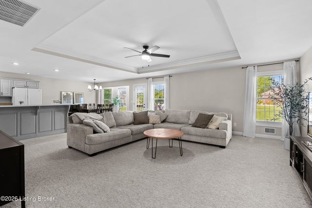 102 Lakeshore Dr, Bardstown, KY 40004