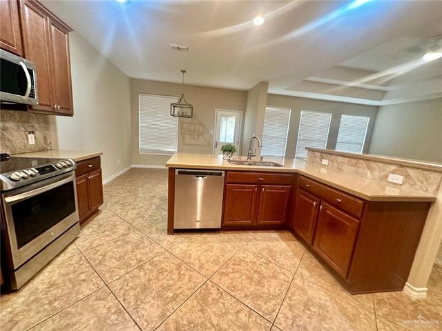 3900 Santa Maria, Mission, TX 78572