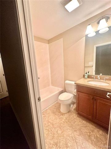 3900 Santa Maria, Mission, TX 78572