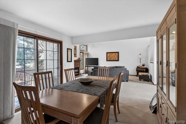 37936 N Laurel Park Drive, Livonia, MI 48152