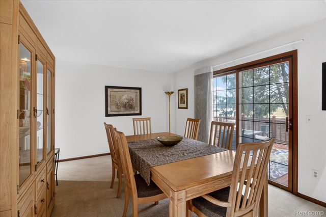 37936 N Laurel Park Drive, Livonia, MI 48152