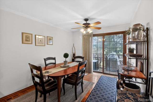 37936 N Laurel Park Drive, Livonia, MI 48152