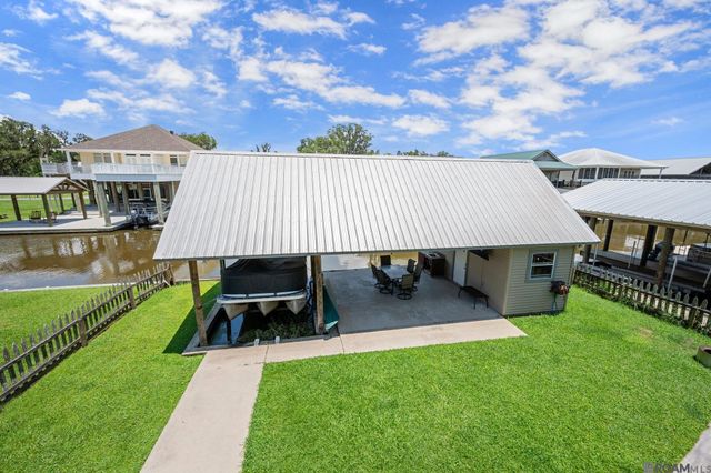 669 Michel Rd, Pierre Part, LA 70339