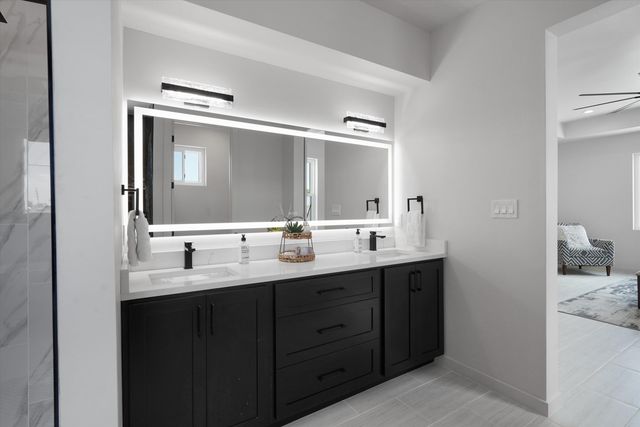 721 10th Avenue NE, Rio Rancho, NM 87124