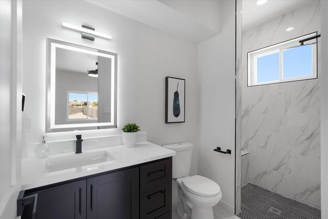 721 10th Avenue NE, Rio Rancho, NM 87124