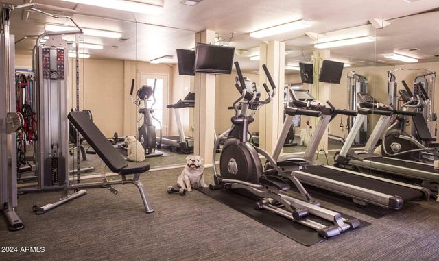 8450 N 67th Avenue 2, Glendale, AZ 85302