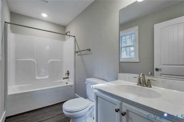 4248 Poplar Village Dr, Chester, VA 23831