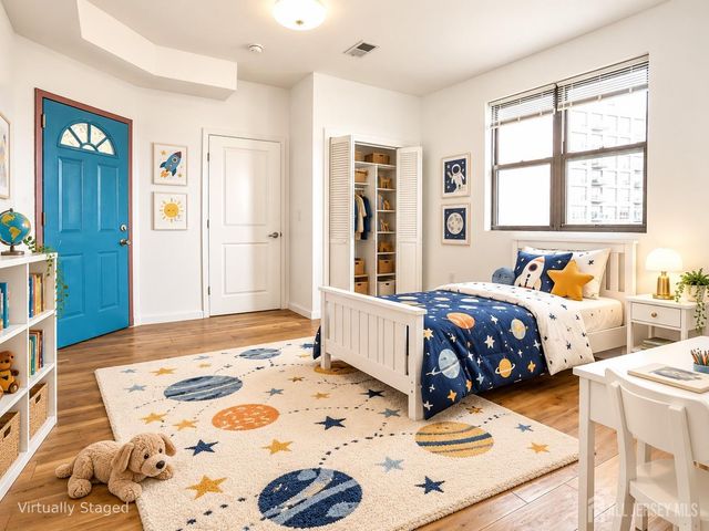 9017 Riverside Place, North Bergen, NJ 07047
