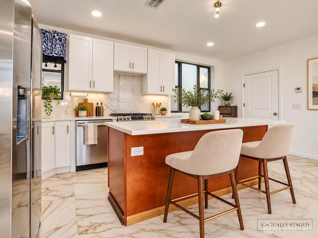 9017 Riverside Place, North Bergen, NJ 07047