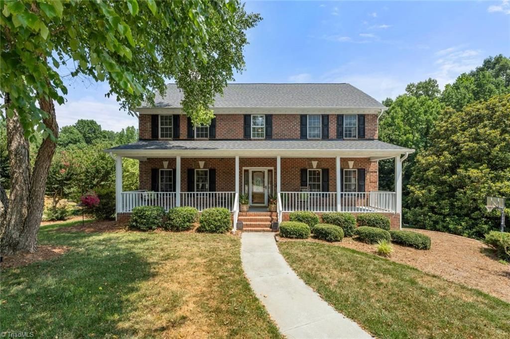 3605 Comeragh Court, Clemmons, NC 27012