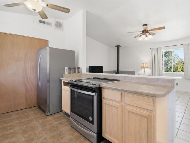 655 Frost Road, Edgewood, NM 87015