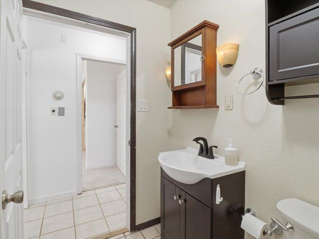 655 Frost Road, Edgewood, NM 87015