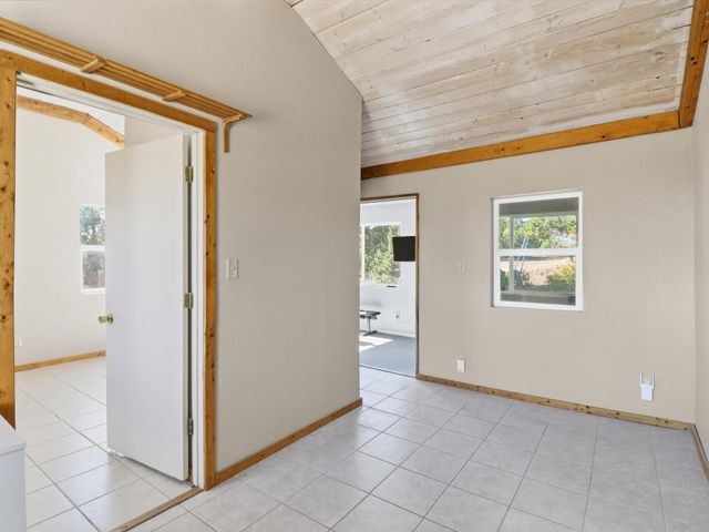 655 Frost Road, Edgewood, NM 87015