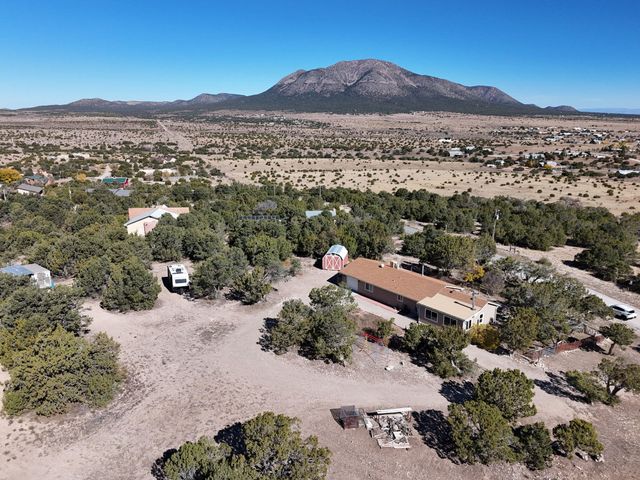 655 Frost Road, Edgewood, NM 87015