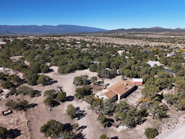 655 Frost Road, Edgewood, NM 87015