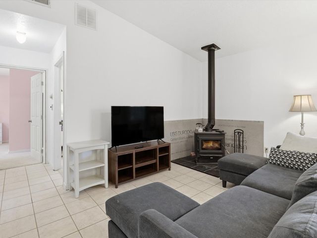 655 Frost Road, Edgewood, NM 87015