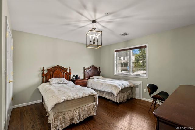 33 Morris Road, Spring Valley, NY 10977