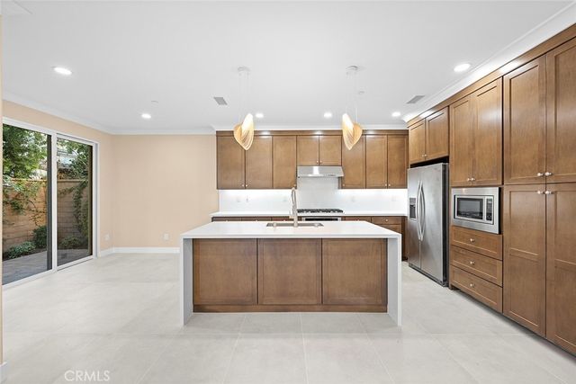 143 Rodeo, Irvine, CA 92602