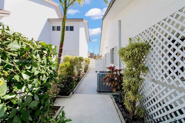 14413 SW 115th St, Miami, FL 33186