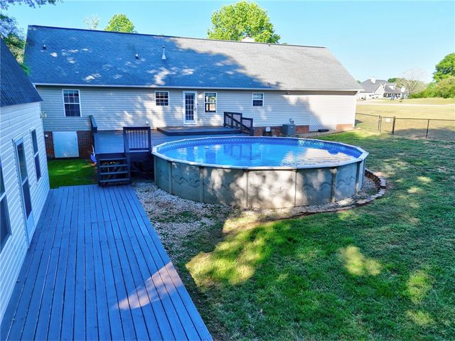 106 Jena Leigh Drive, Pelzer, SC 29669