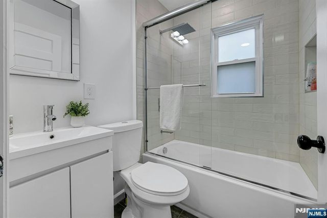34 Cloverhill Place, Montclair, NJ 07042